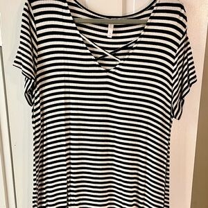 a.n.a Black and White Striped Crisscross V-Neck Dress. Knee length